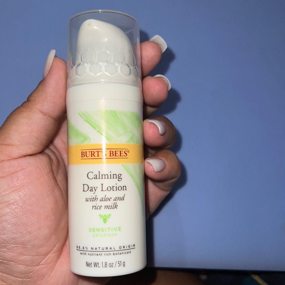 Burt Bees Calming Day Lotion
